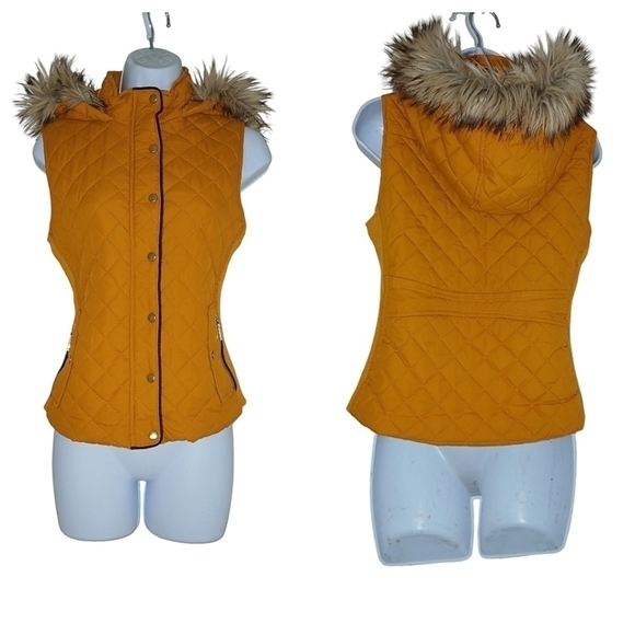 Active USA Burnt Yellow Faux Fur Hooded Quilted Vest Small - Picture 2 of 5
